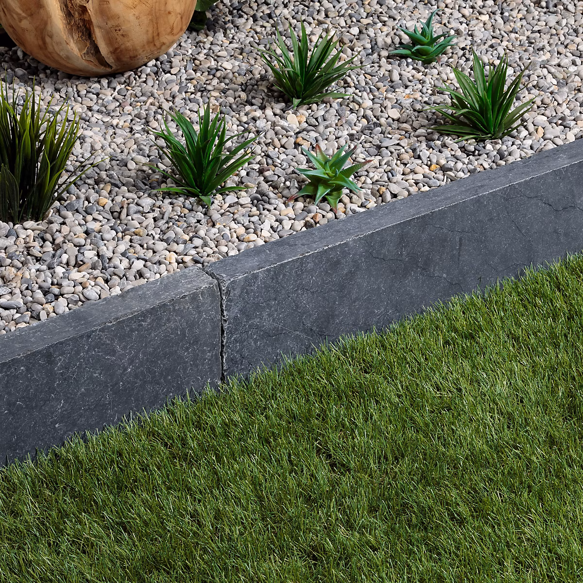 Bordure de jardin Pierre Bleue du Vietnam 100 × 20 × 5 cm (lot de 15 bordures soit 15 mètres) – RO'MA NATURE
