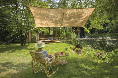 Bien pensé extérieur：Voile rectangulaire coloris beige en jute - 3 x 2 m