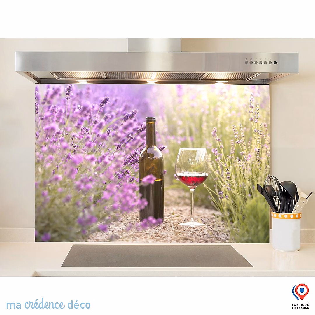 Crédence cuisine fond de hotte Vin et lavandes | Provence cat – Alu composite – L 70 cm x H 60 cm – MaCrédenceDéco