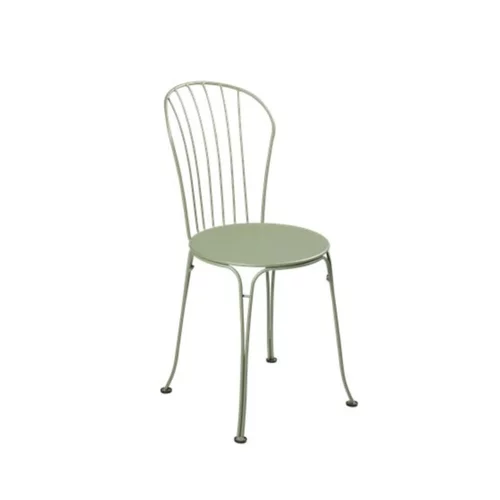 Solution au jardin：Chaise en acier coloris cactus Opéra Fermob - 96 cm