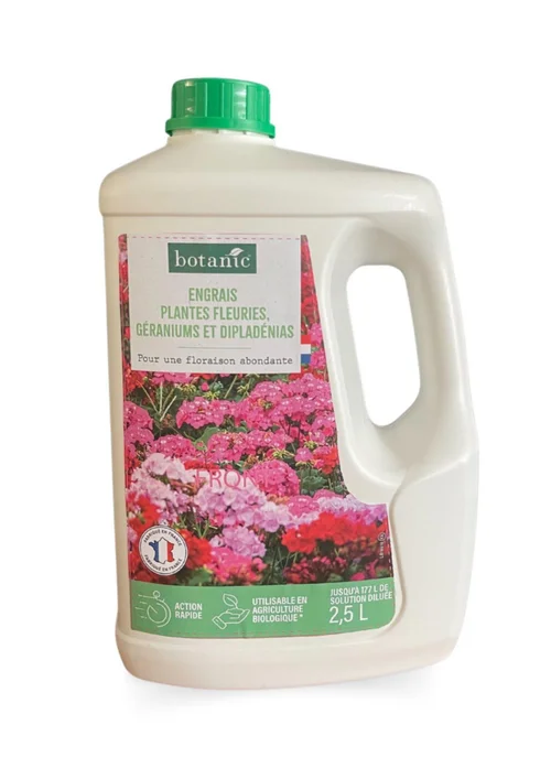 Pour un extérieur plus agréable:Engrais géraniums dipladénias et fleurs en bouteille botanic® - 2,5 L